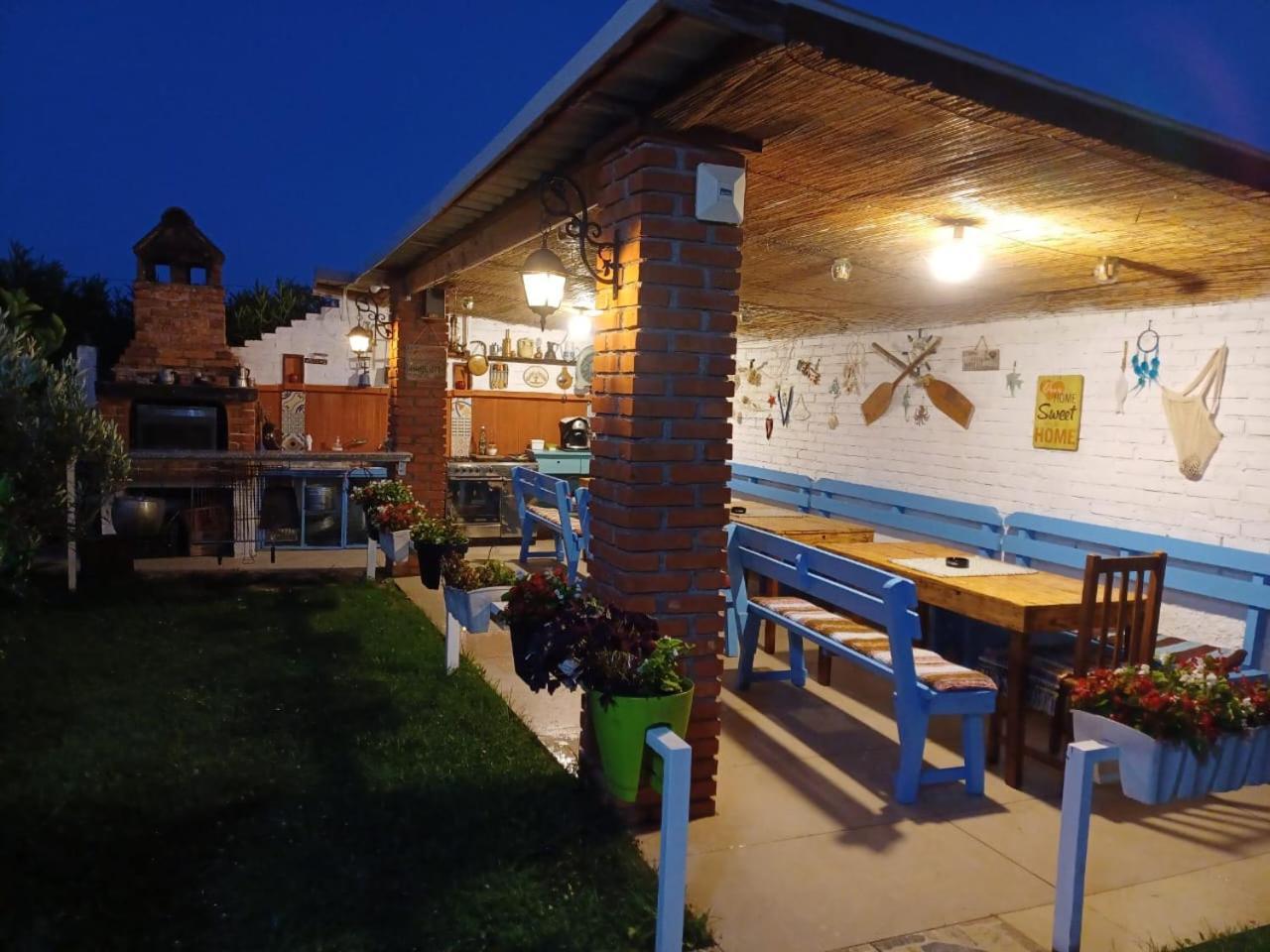 Vila Jone Голем Екстериор снимка