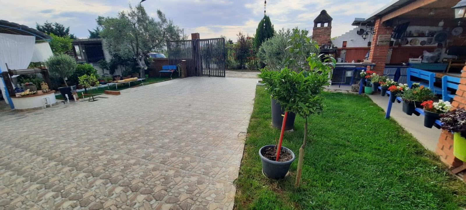 Vila Jone Голем Екстериор снимка
